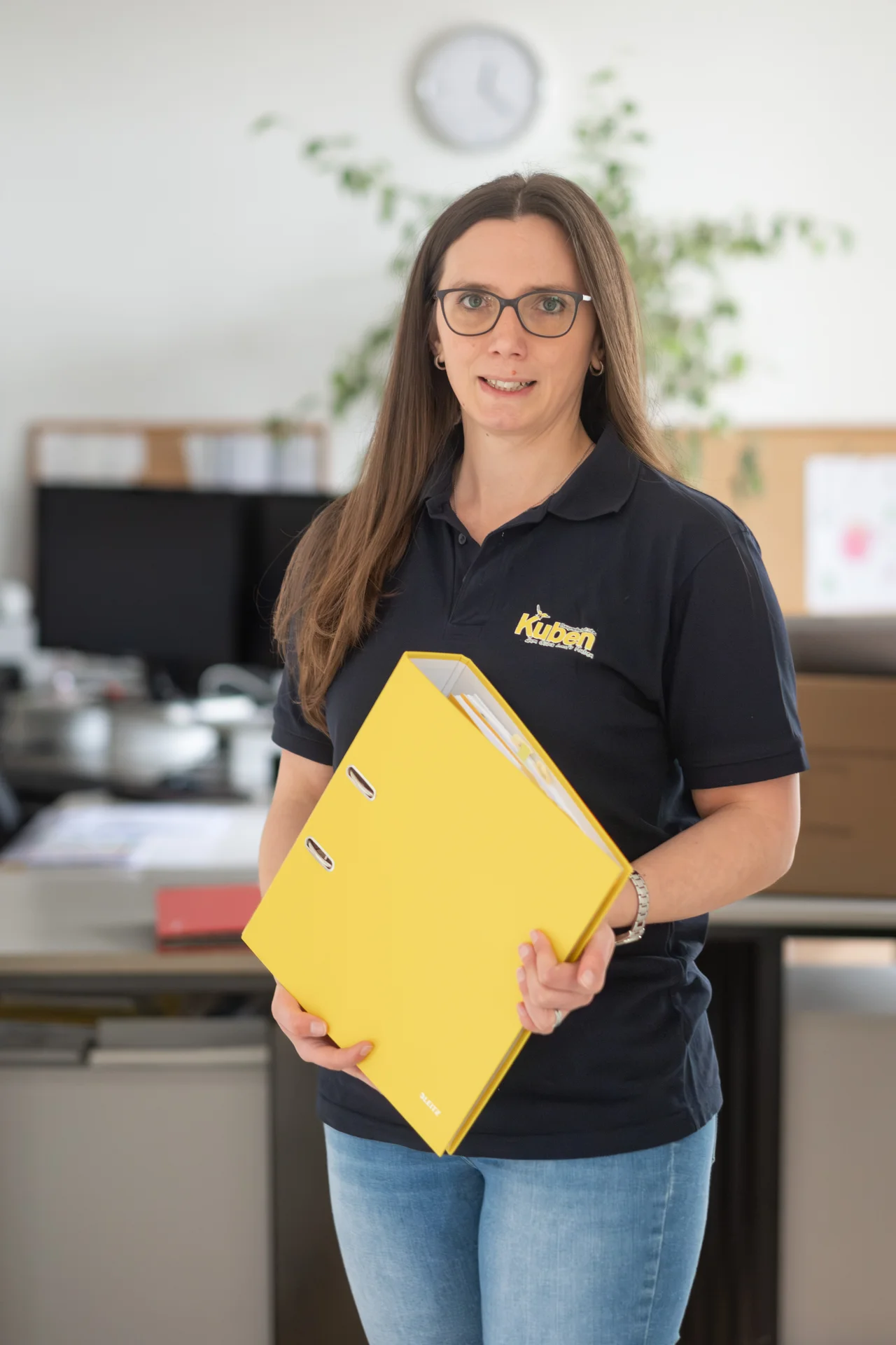 Sandra Kuben, Ansprechpartnerin im Büro