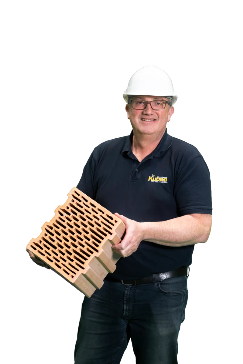 Bauleiter mit Bauhelm